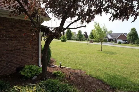 261 Cleo Ave, Lancaster, KY 40444 photo 33