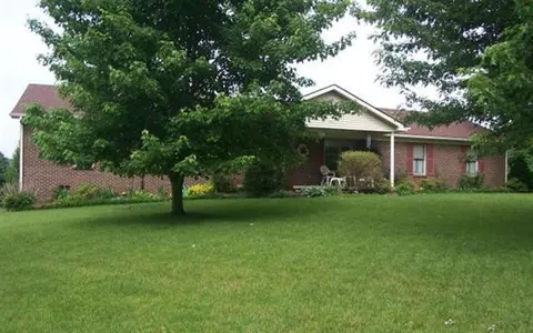 101 Bryon Ave, Berea, KY 40403 photo 2