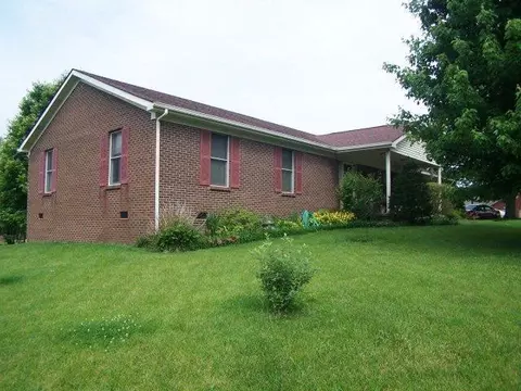 101 Bryon Ave, Berea, KY 40403 photo 3