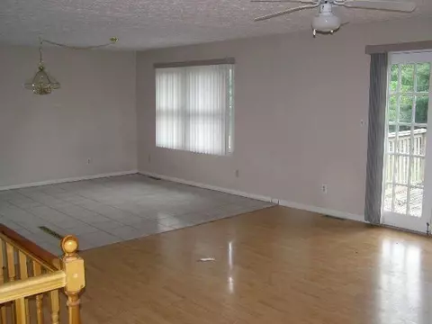 101 Pinehurst Ct, Georgetown, KY 40324 photo 3