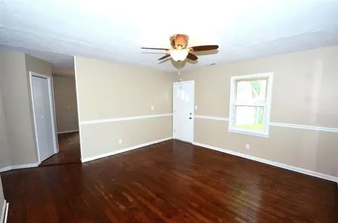 343 Second St, Midway, KY 40347 photo 3