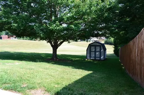 204 Bryon Ave, Berea, KY 40403 photo 28
