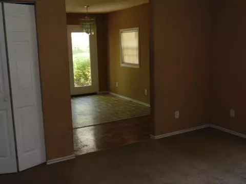 305 Young St, Georgetown, KY 40324 photo 9