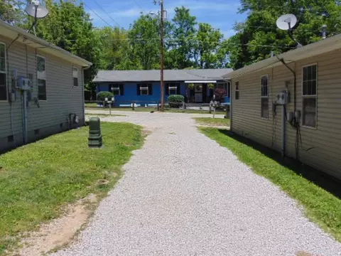 305 Young St, Georgetown, KY 40324 photo 2