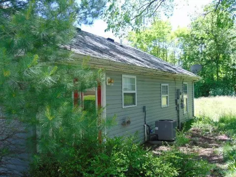 305 Young St, Georgetown, KY 40324 photo 4