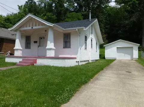 111 Walnut St, Berea, KY 40403 photo 2