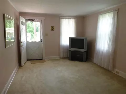 111 Walnut St, Berea, KY 40403 photo 4