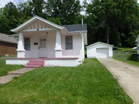 111 Walnut St, Berea, KY 40403 photo 1