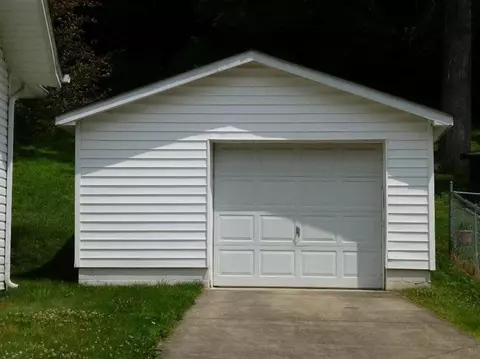 111 Walnut St, Berea, KY 40403 photo 17