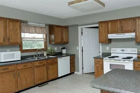 307 Mcdowell Dr, Winchester, KY 40391 photo 11
