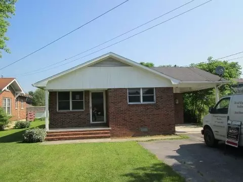 1106 Exeter Ave, Middlesboro, KY 40965 photo 1