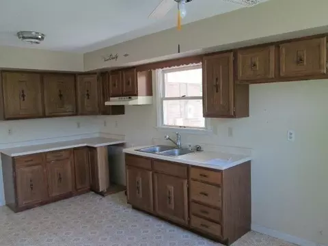 1106 Exeter Ave, Middlesboro, KY 40965 photo 18
