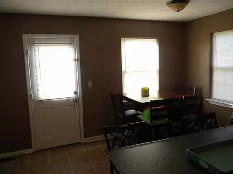 2098 J D Cir, Berea, KY 40403 photo 9