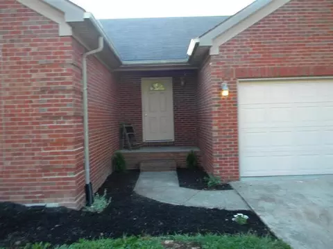 2098 J D Cir, Berea, KY 40403 photo 3