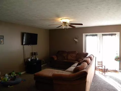 2098 J D Cir, Berea, KY 40403 photo 5