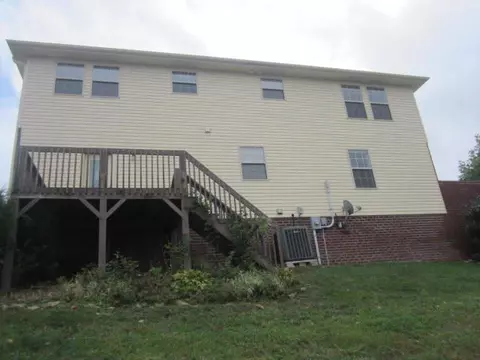 1069 J D Cir, Berea, KY 40403 photo 3