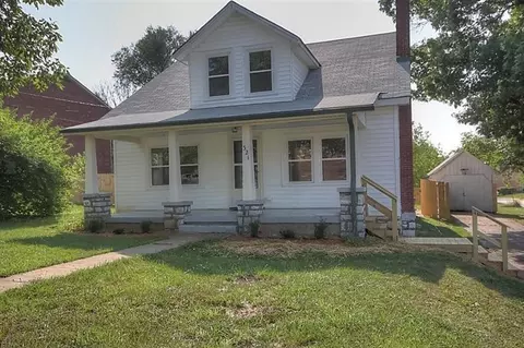 321 Laval Hts, Versailles, KY 40383 photo 2
