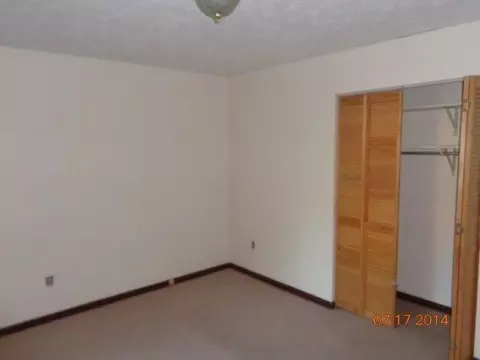 418 E St, Richmond, KY 40475 photo 2