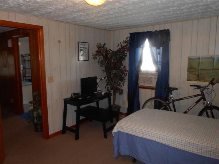 135 E Halls Rd, Stanton, KY 40380 photo 9
