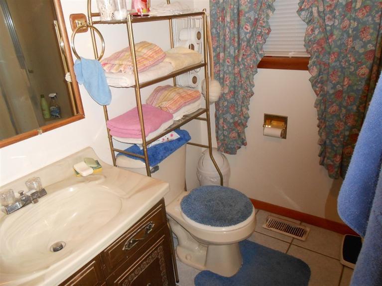 135 E Halls Rd, Stanton, KY 40380 photo 7