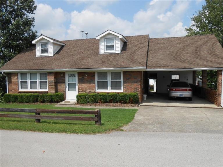 135 E Halls Rd, Stanton, KY 40380 photo 2