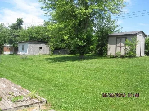 207 Static Rd, Paris, KY 40361 photo 3