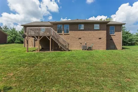 205 Pinecrest Ct, Berea, KY 40403 photo 22