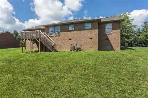 205 Pinecrest Ct, Berea, KY 40403 photo 21