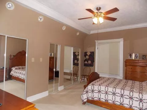 237 W Main St, Georgetown, KY 40324 photo 8