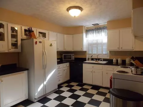 237 W Main St, Georgetown, KY 40324 photo 13