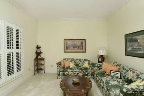 358 Hunter Dr, Lancaster, KY 40444 photo 3