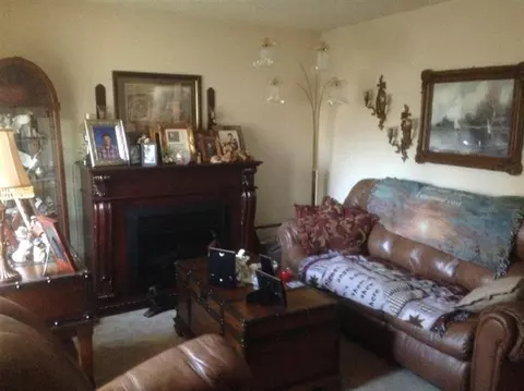247 Static Rd, Paris, KY 40361 photo 4