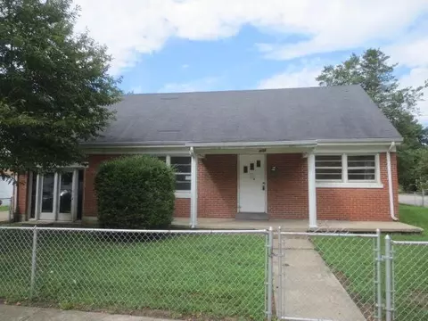 404 Boone St, Berea, KY 40403 photo 1