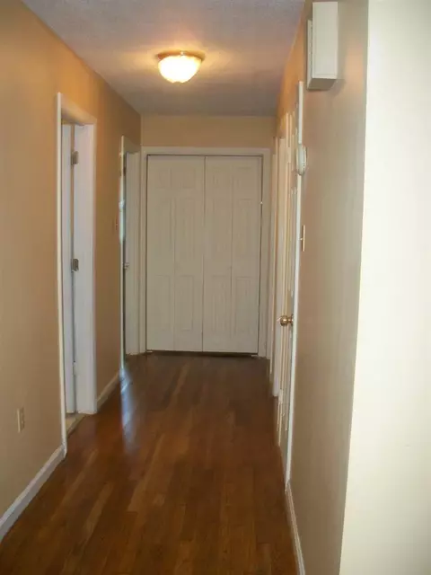 105 Crestview Dr, Berea, KY 40403 photo 5