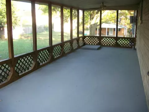 105 Crestview Dr, Berea, KY 40403 photo 12