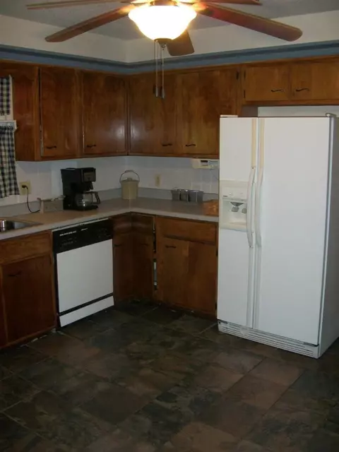 105 Crestview Dr, Berea, KY 40403 photo 9