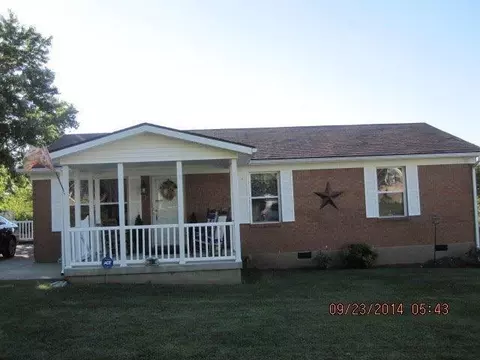 206 Static Rd, Paris, KY 40361 photo 2
