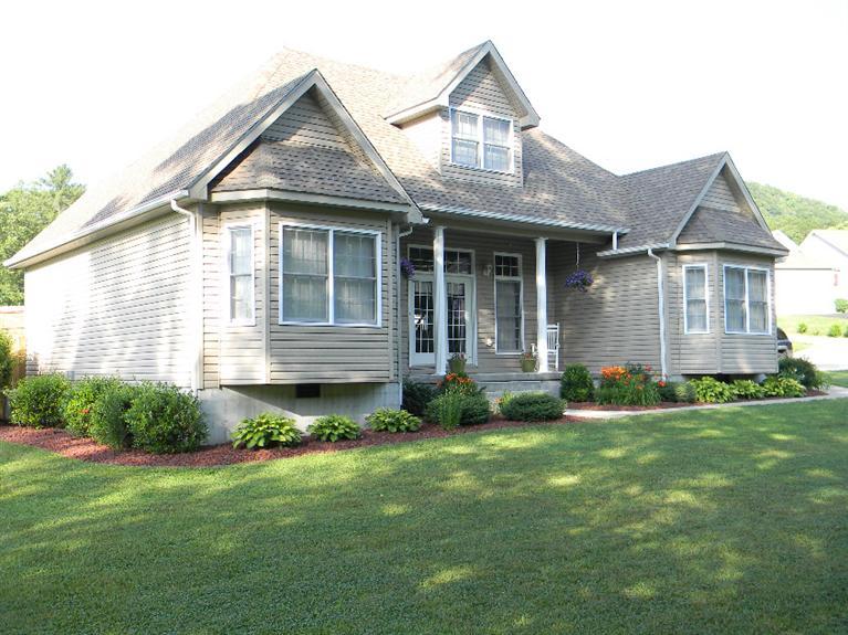 17 Abby Ct, Stanton, KY 40380 photo 2