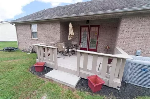 413 Plumtree Dr, Berea, KY 40403 photo 7