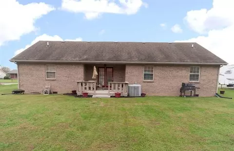 413 Plumtree Dr, Berea, KY 40403 photo 6