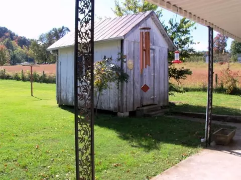 120 Mcdermott, Perryville, KY 40468 photo 8