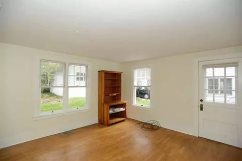 115 E Jackson St, Georgetown, KY 40324 photo 6