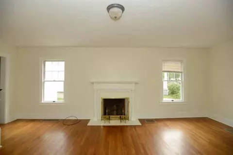 115 E Jackson St, Georgetown, KY 40324 photo 3