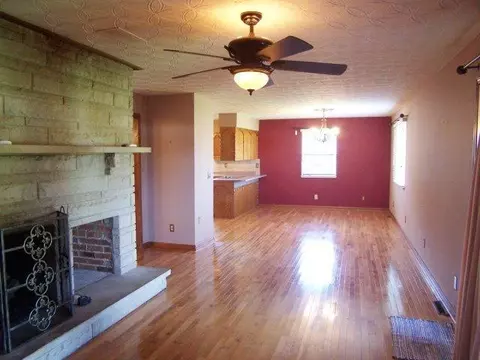 306 Brookgreen Dr, Berea, KY 40403 photo 7
