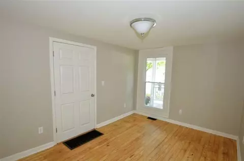 218 E Stephens, Midway, KY 40347 photo 18