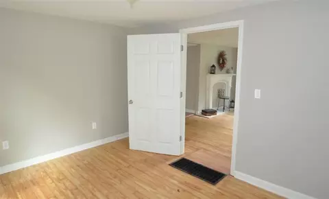 218 E Stephens, Midway, KY 40347 photo 17