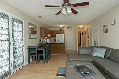 1023 Marshall Park Dr, Georgetown, KY 40324 photo 3