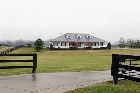 948 High Bridge Rd, Lancaster, KY 40444 photo 1