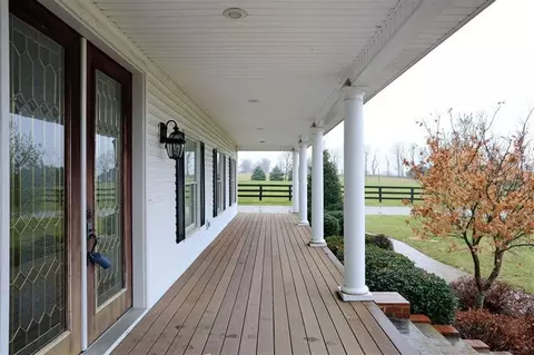 948 High Bridge Rd, Lancaster, KY 40444 photo 2