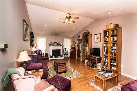 549 Ashley Ct, Berea, KY 40403 photo 10